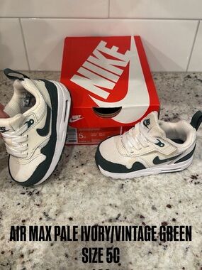 Nike Kids Pale Ivory and Vintage Green Air Max Sneakers